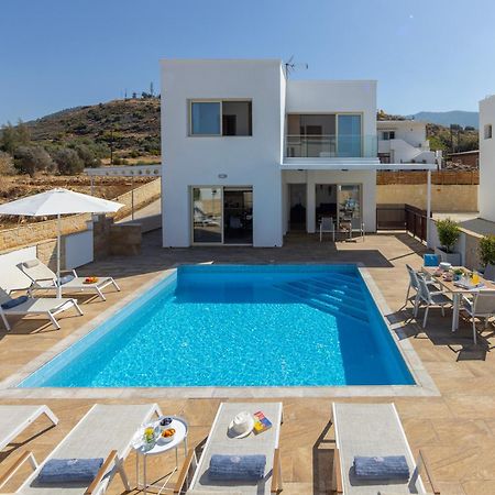 Diana Seaside Villas 포모스 외부 사진